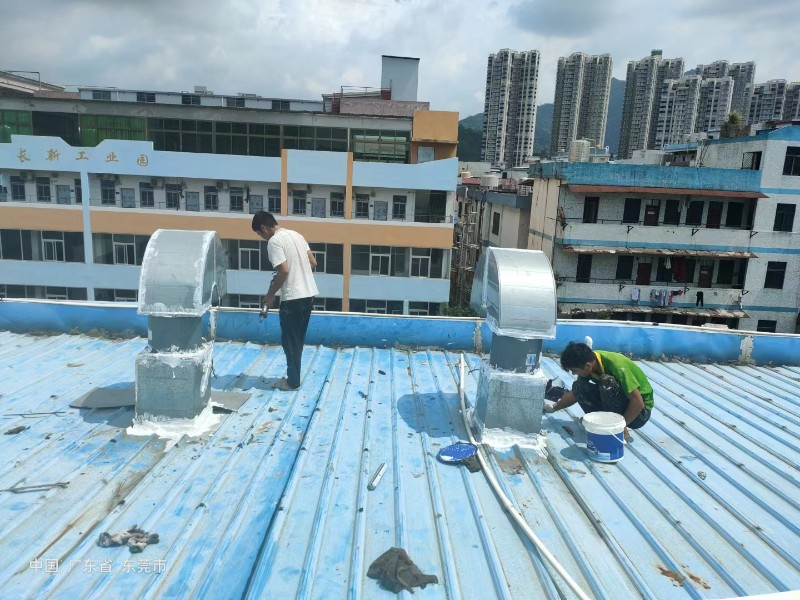 来凤钢结构屋面涂料维修方法